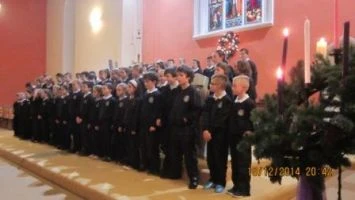 School christmas carol service 2014 019